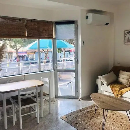 Tres Palmeras - Parking Privado *