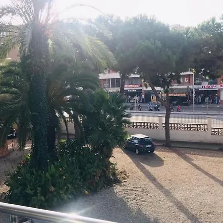 Tres Palmeras - Parking Privado * Lloret de Mar